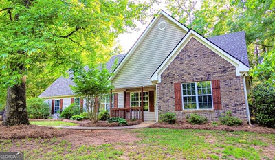 Ranch Style Home 1 Room Rental  Main Photo