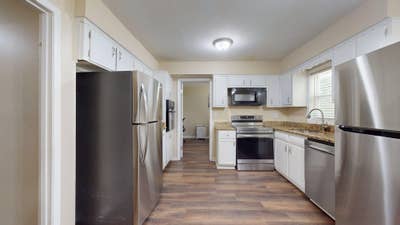  Comfy LongTerm Living Near Downtown Decatur Main Photo
