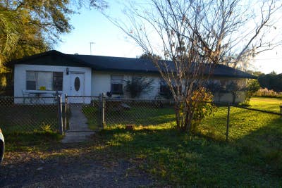 Large Room for lease Main Photo