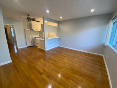 1 bed 1 bath Prime Sherman Oaks. W Parking. Pets o Main Photo