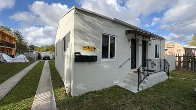 Charming 1 BR apartment Main Photo