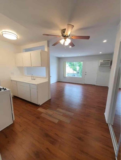 Gorgeous Large!1 Bed 1Bath Apartment Located in Sh Main Photo