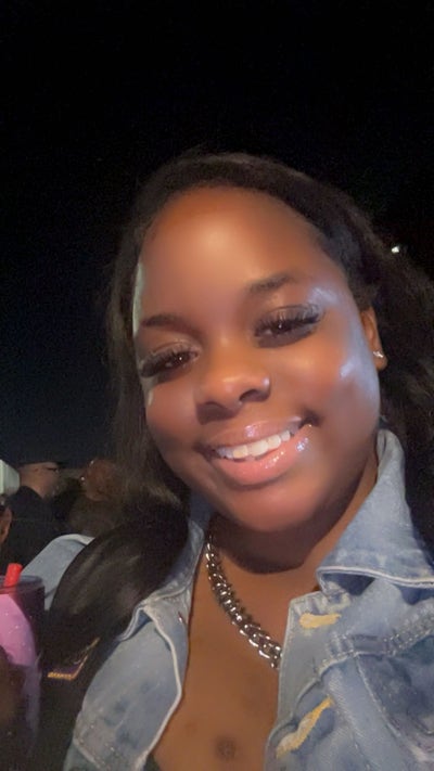 Responsible female looking for a room in LA Main Photo