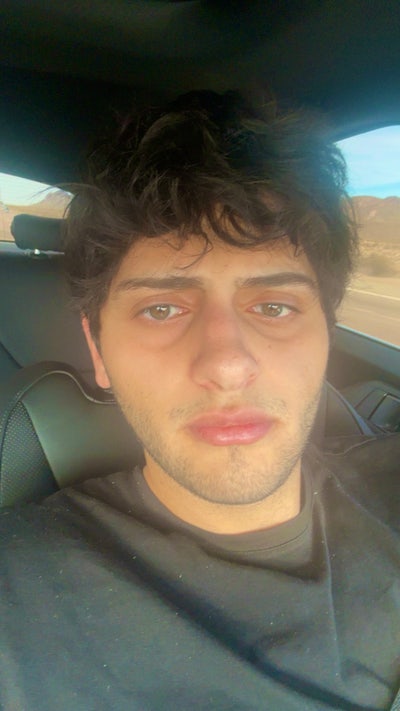 Male worker looking for a room in Los Angeles Main Photo