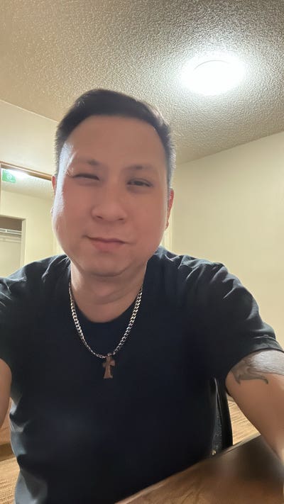 Responsible man looking for a room in Santa Ana Main Photo