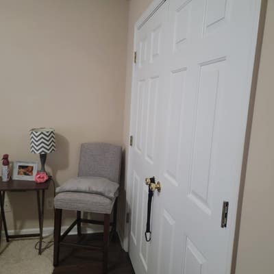 Large furnished bedroom Main Photo