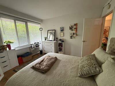 Roommate wanted - UWS apt 2Bed/1Bath on 96th + CPW Main Photo