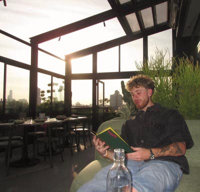 Professional Male seeks a small or large room Main Photo