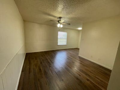 1 Bedroom | 1 Bathroom Apartment  Main Photo