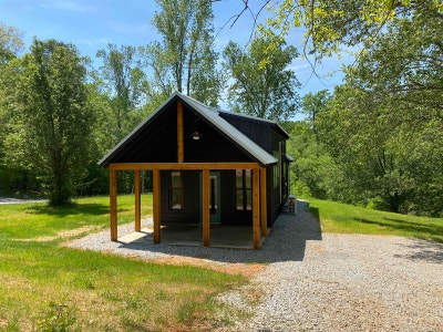 Lakeside Cabin in GreerPrivate DockLakeside Access Main Photo