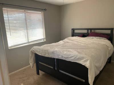 Room for Rent. Good  Location Main Photo