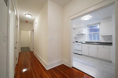 1 Bed room Available in 2Bed/1Bath in Allston for  Main Photo
