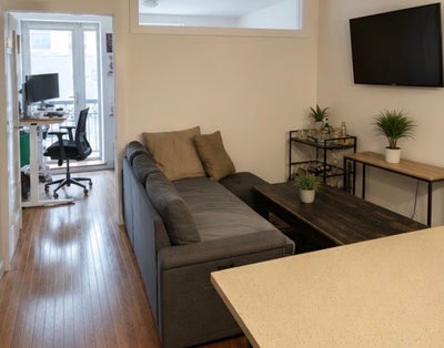 Room for rent in East Williamsburg Main Photo
