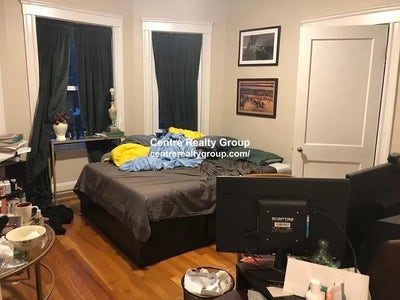 Room for rent 5b 2br near Tufts/Green Line. Main Photo