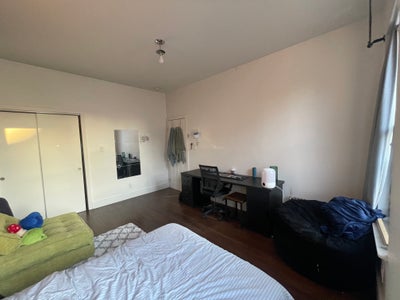 Big Room for Sublet Main Photo