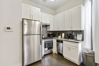 Room in Crown Heights on a flexible lease Main Photo