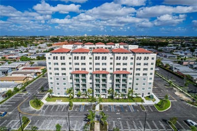 New resort style Construction 1bed 1 bath and 2 be Main Photo
