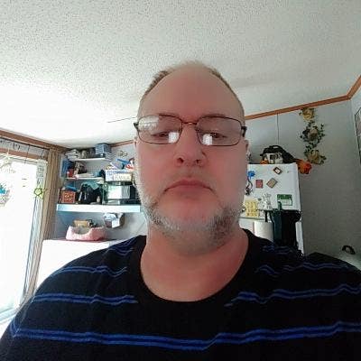 Very young 62 yo male looking for a room.  Main Photo