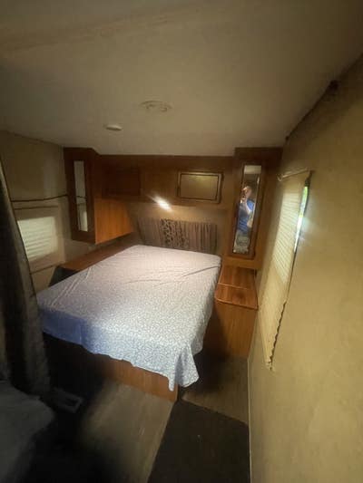 RV for rent Main Photo
