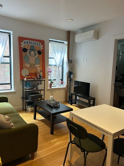 Large Bedroom, Private Full Bath - Crown Heights Main Photo