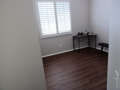 Room available june 1st Main Photo