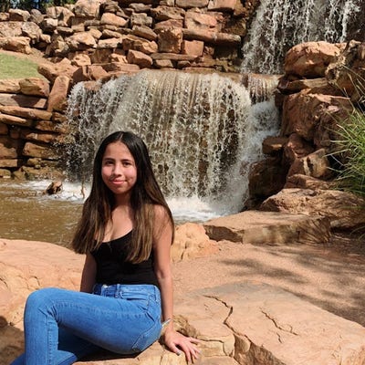 Female student looking for a room in Lancaster Main Photo