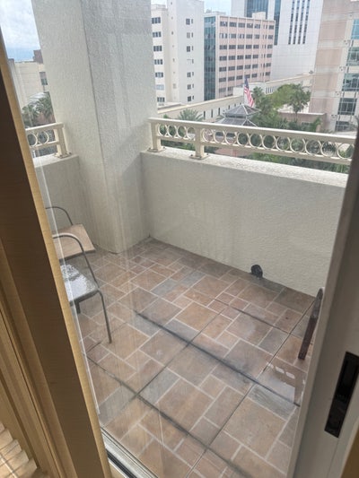 Need roommate asap Main Photo