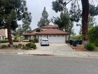 4 bedroom house near UCR  Main Photo
