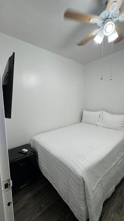 Cozy Furnished Room for Rent – Washington Heights  Main Photo