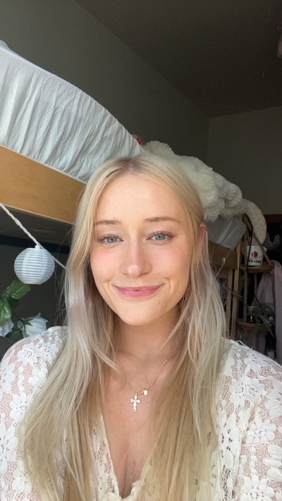 Female student looking for Santa Barbara room Main Photo