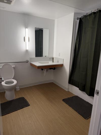 Room for rent  Main Photo
