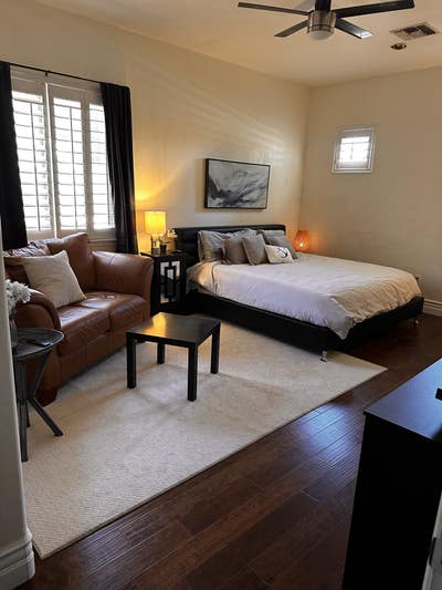 *New Listing* Beautiful Home/Room/Pool/Patio Main Photo