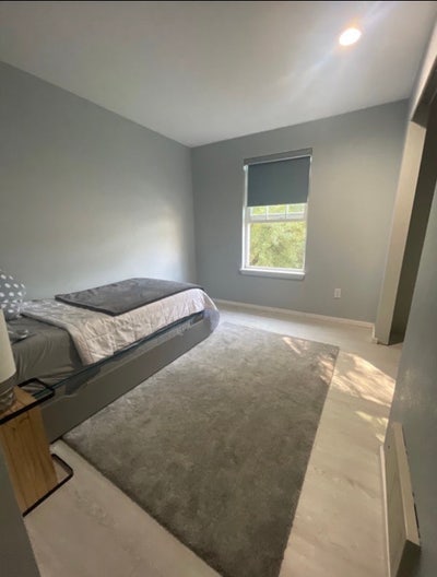The Lakes 2 rooms available  Main Photo