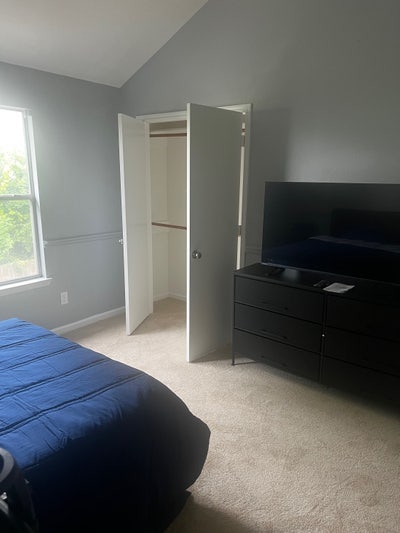 3020 Sqft Large House all utilities included Main Photo
