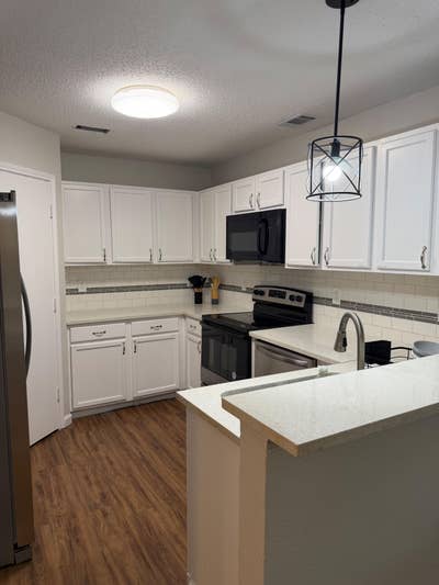 Deerfield Home, a 11 minute walk to transit stop S Main Photo