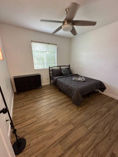 Spacious Mesa Corner Lot Home With Open Kitchen an Main Photo
