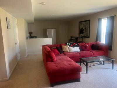 Private full basement for rent  Main Photo