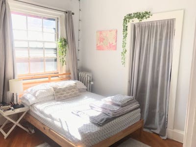 Sunny room in 3 bed 1 bath in Jamaica Plain, Bosto Main Photo