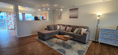 Townhome Near Light Rail Main Photo
