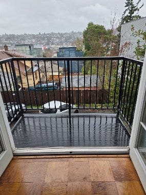  With Balcony and Free Reserved Parking in Magnoli Main Photo