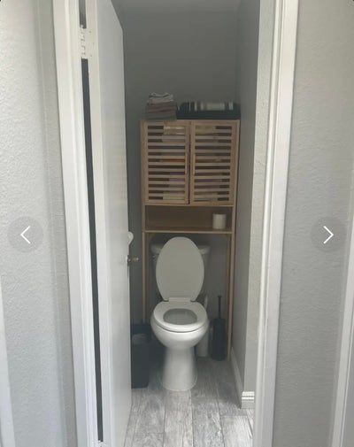 1 Br Unfurnished w/ Laudry unit & Garage Parking  Main Photo