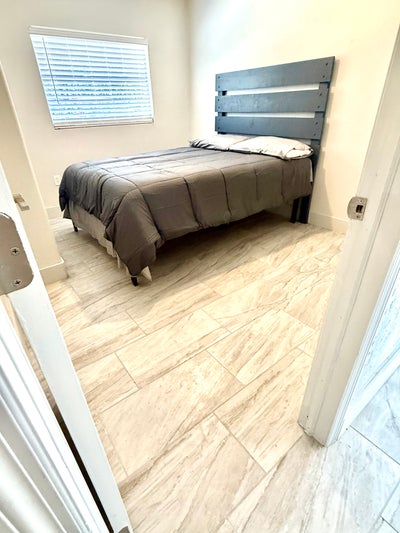 Private Room Near Airport $599 Utilities Include Main Photo