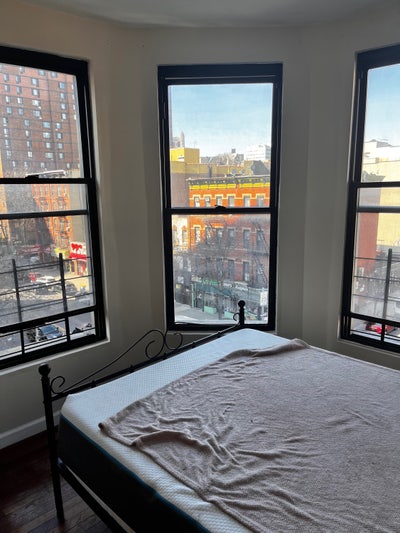 Room for rent ASAP! Main Photo