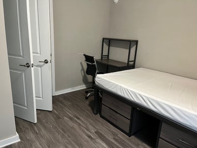 One Bedroom with Window and Private Bath Main Photo