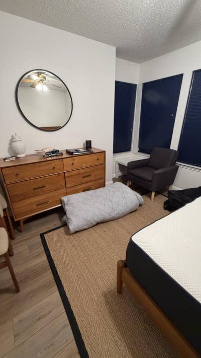 Room in South Austin Main Photo