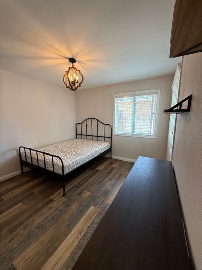 Brand new furnished Room available in OC Main Photo