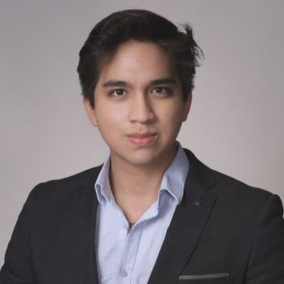 Professional Male seeks a small or large room Main Photo