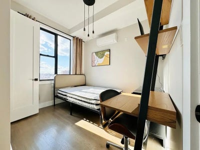 Prime Bushwick Living on Vernon St Main Photo