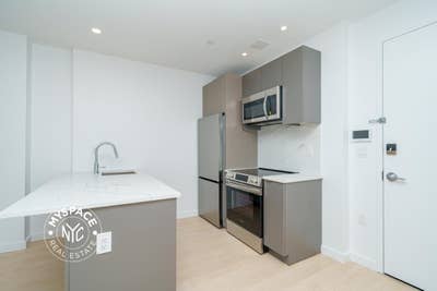 #1055 Rooms in 3Br/2Ba in Crown Heights Main Photo