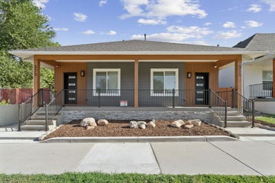  Luxury Furnished Room Rentals _All Utilities Inc Main Photo